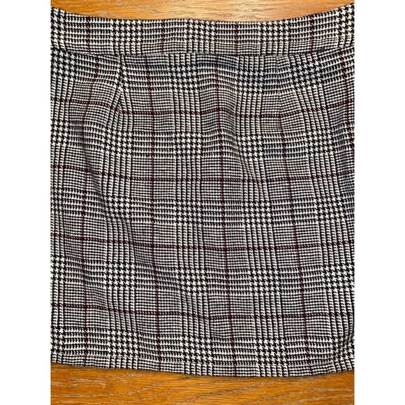 Vintage Plaid Mini Skirt With Zip & Button Closure - Picture 2 of 3